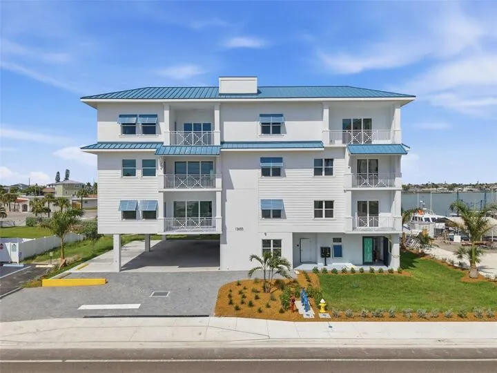 The building seen from Gulf Boulevard